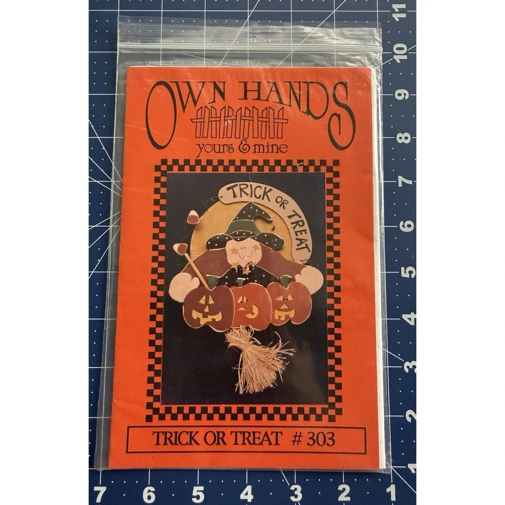 Own Hands Yours & Mine TRICK OR TREAT # 303 Tole Paint Pattern Packet Halloween